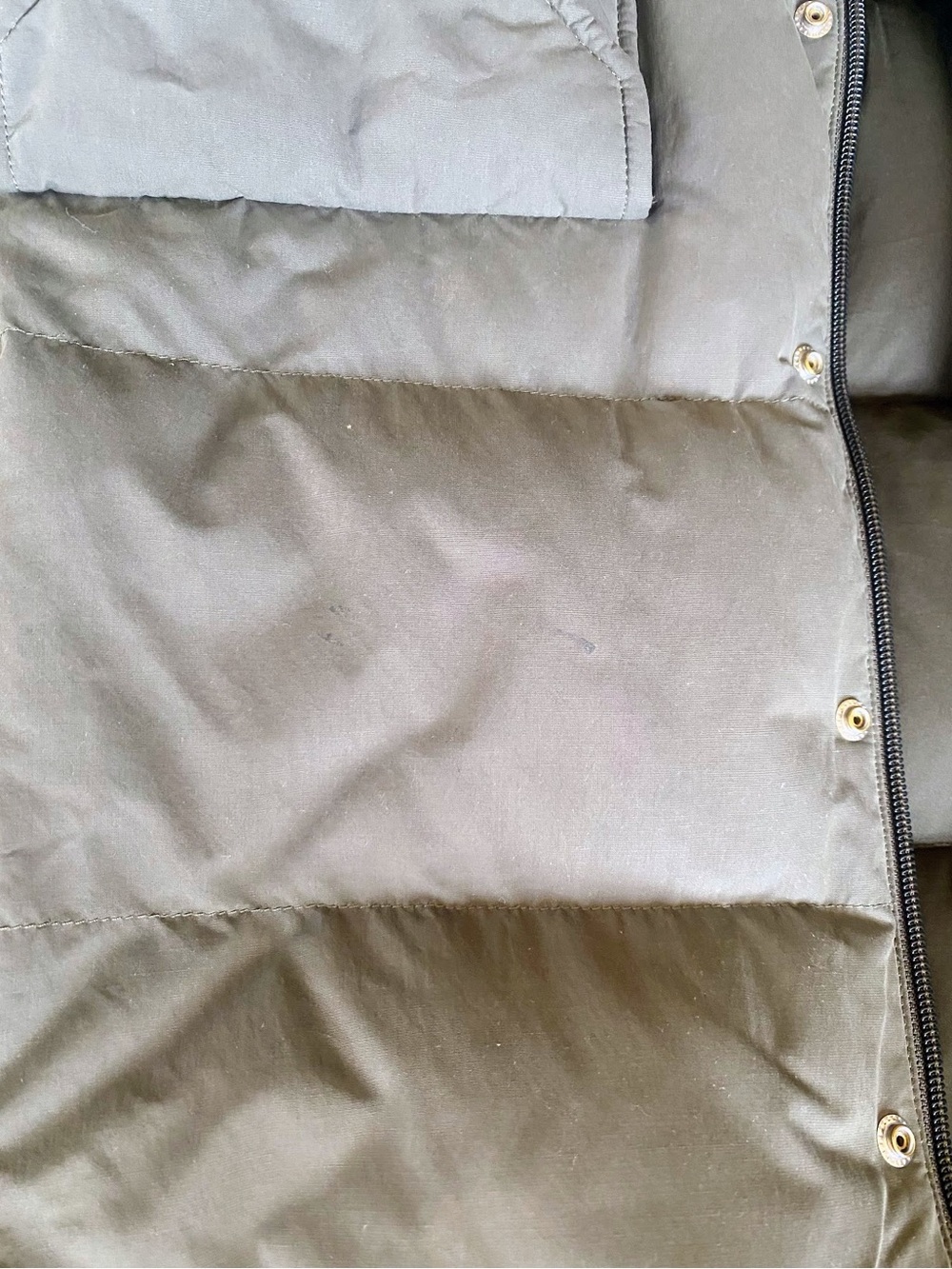 Heritage North Face long down-filled puffy coat with hood. Size S - Picture 3 of 9